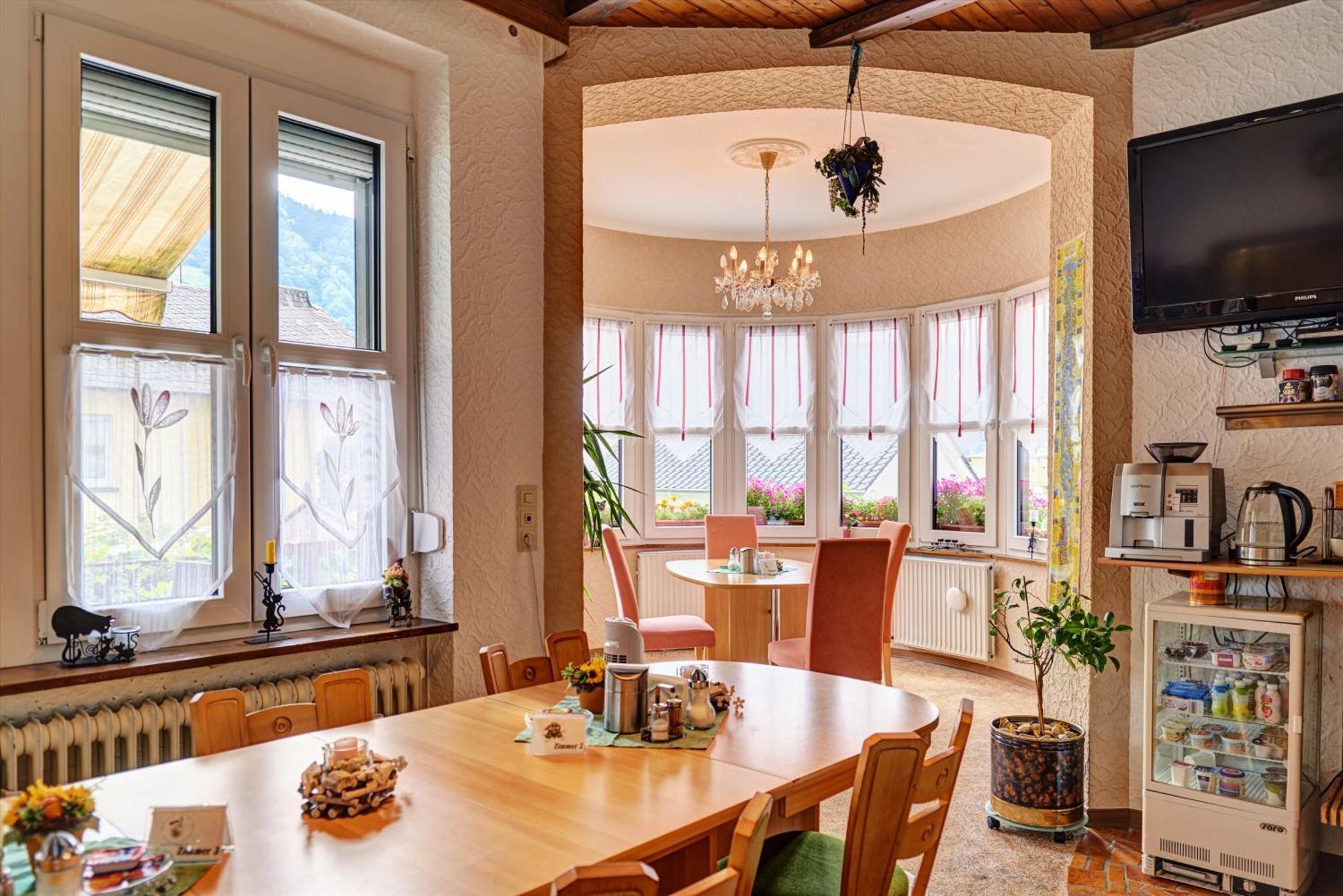 B&B Pension Winzerhaus Zell-Mosel エクステリア 写真