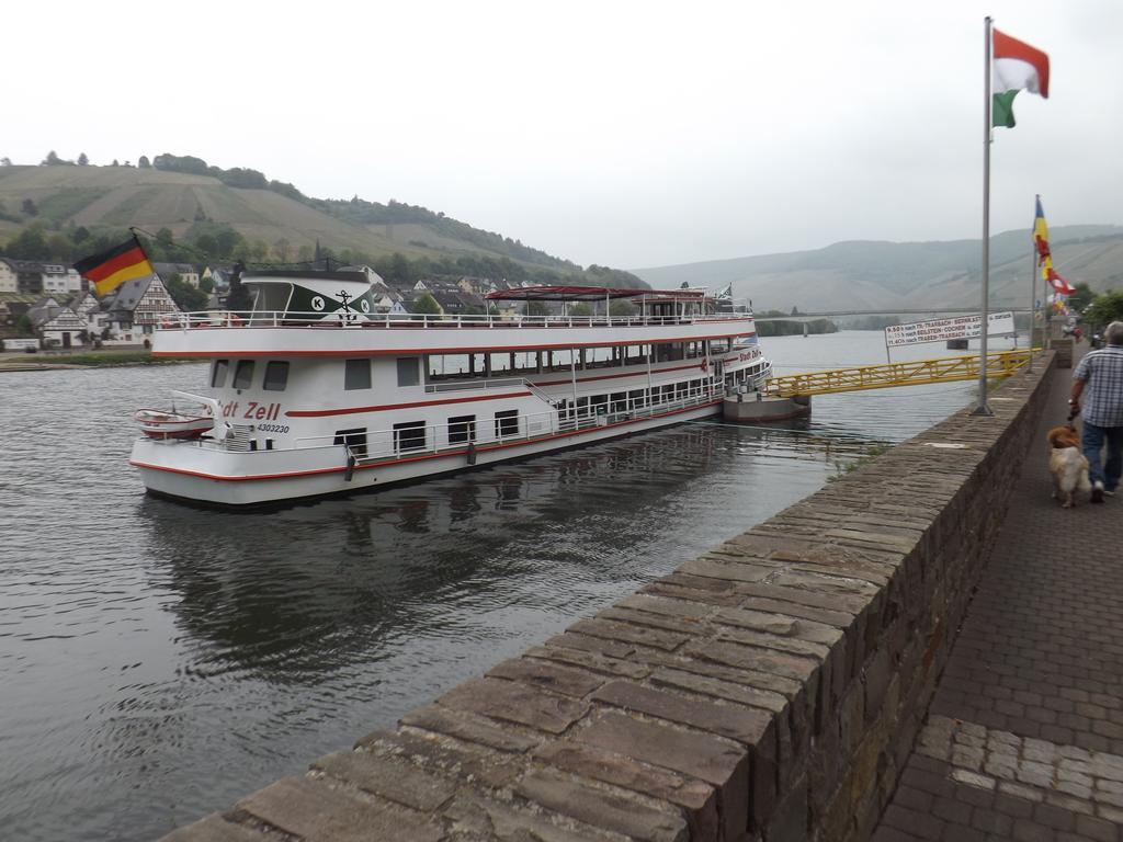 B&B Pension Winzerhaus Zell-Mosel エクステリア 写真