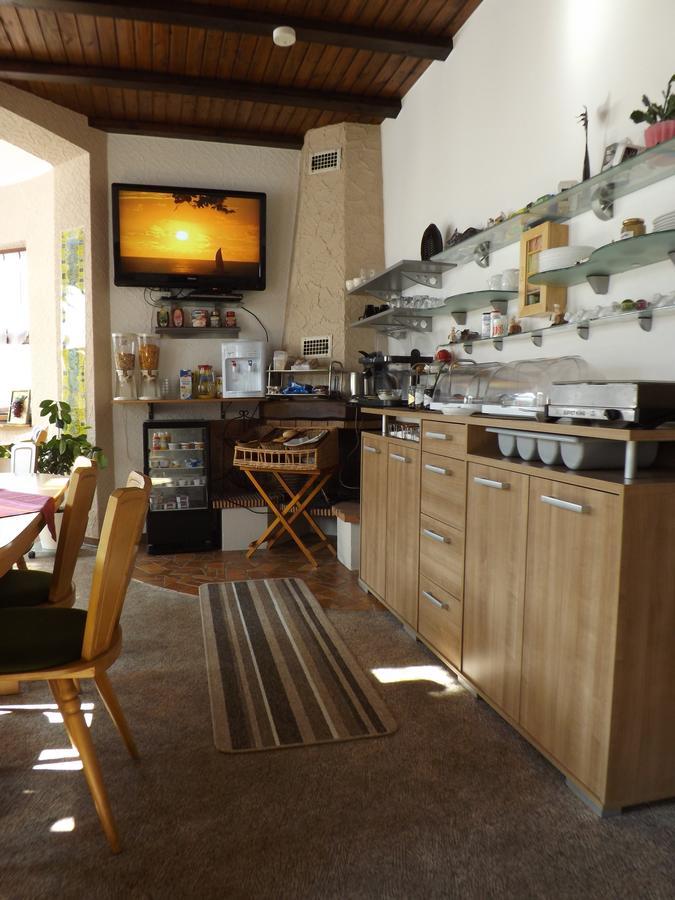 B&B Pension Winzerhaus Zell-Mosel エクステリア 写真