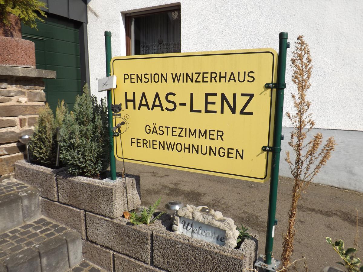 B&B Pension Winzerhaus Zell-Mosel エクステリア 写真